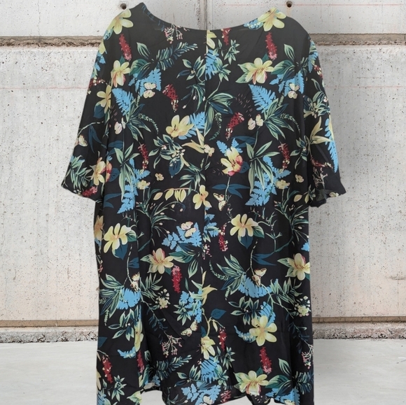 NWT DAVI & DANI Black Floral Blouse Size 1X - Picture 5 of 7